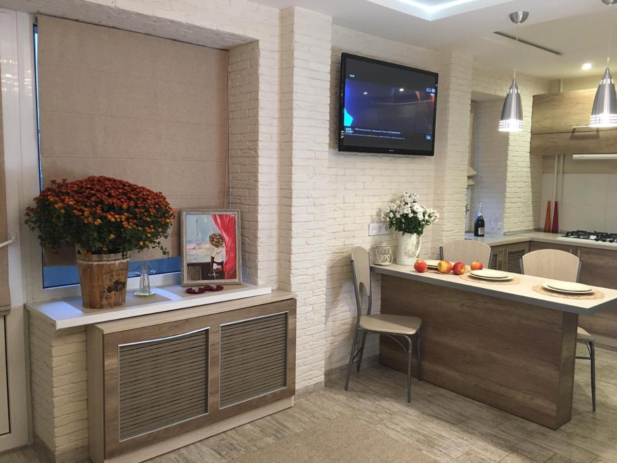 Studio Luxe On Victory Street In The City Center Vinnytsia Exterior foto